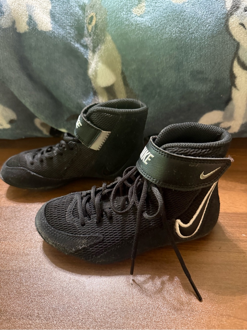 Kids Nike Speedsweep 8 wrestling shoes size 12c - Picture 3 of 6